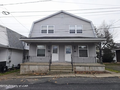 23 Saint David St, Wilkes-Barre, PA 18705 - photo 2