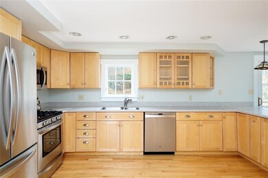 19 Field Ave, York, ME 03909 - photo 5