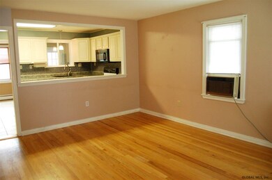 114 Washington Ave W, Rensselaer, NY 12144 - photo 6