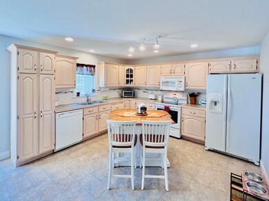 4 Tamarack Dr, Dover, NH 03820 - photo 5