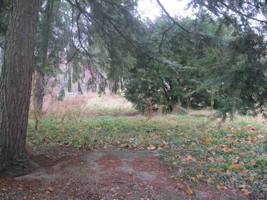 5 Cheltingham Ave, Schenectady, NY 12306 - photo 2