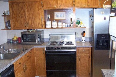 819 Lucy Dr unit 362 Phase 3, Alamo, TX 78516 - photo 2