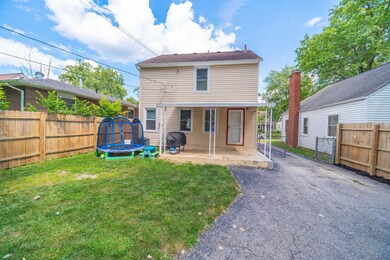 2899 Dresden St-8