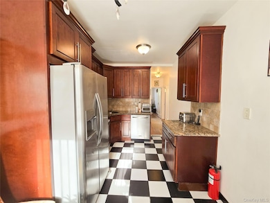 85-71 67th Ave, Flushing, NY 11374 - photo 5