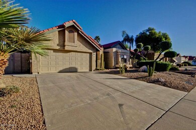 Manicured front yard!