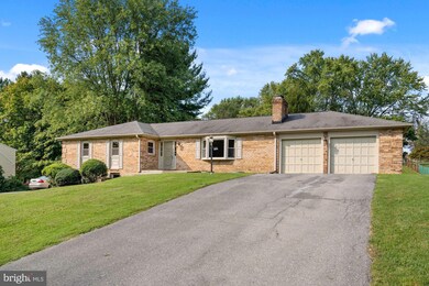 15604 Norman Dr, North Potomac, MD 20878 - photo 3