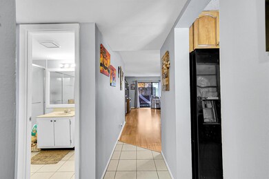 136 S Cypress Rd unit 326, Pompano Beach, FL 33060 - photo 4