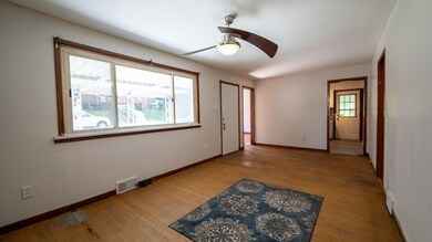 312 Kiehl St, Aliquippa, PA 15001 - photo 4