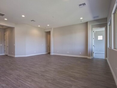 005_Living Room