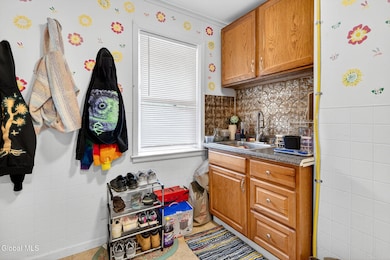 78 Hill St, Troy, NY 12180 - photo 2