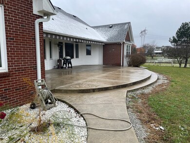 6854 W Fall Creek Dr, Pendleton, IN 46064 - photo 3