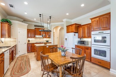 22 Kitchen