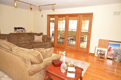 105 Meade Loop, Staten Island, NY 10309 - photo 4