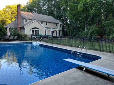 12 Devonshire Way, Bedford, NH 03110 - photo 3