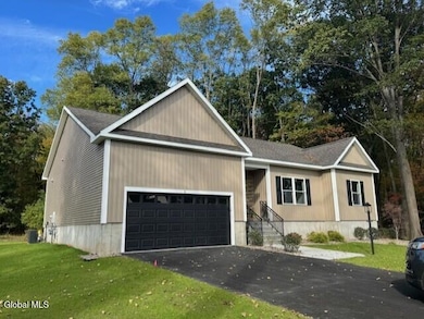 2 Michael Dr, Schenectady, NY 12303 - photo 3