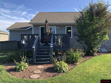 1426 Birchwood Dr, New Ulm, MN 56073 - photo 4