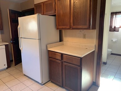 355 Field St unit 1, Fall River, MA 02721 - photo 2