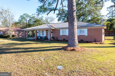 2857 Cherokee St, Waycross, GA 31503 - photo 3