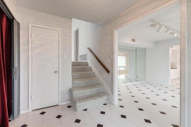 1008 Edgecliff Dr, Bedford, TX 76022 - photo 3