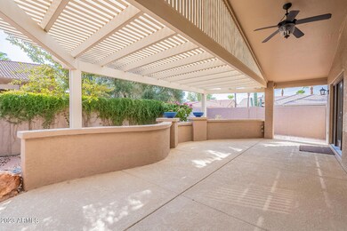 Attractive Outdoor Dining