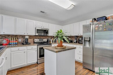 Gourmet Kitchen