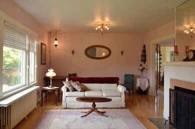 Living Room Light and Bright