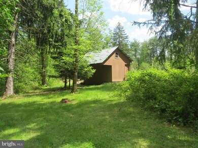 1140 Walters Rd, Pennsburg, PA 18073 - photo 4