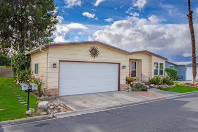 1027 Via Grande, Cathedral City, CA 92234 - photo 4