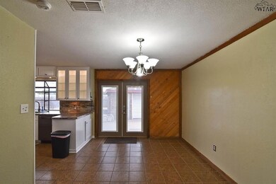 1427 Christine Rd, Wichita Falls, TX 76302 - photo 6