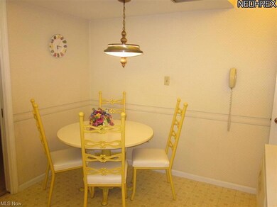 eat in kitchen