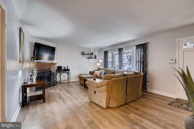 4508 Orangewood Ln, Bowie, MD 20715 - photo 5