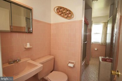 8610 Wendell Ave, Parkville, MD 21234 - photo 3