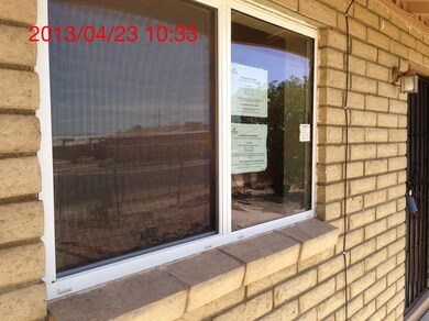 Front aluminum window
