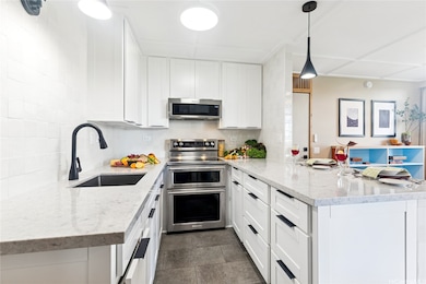 Hale Kulanui unit 602, Honolulu, HI 96826 - photo 3