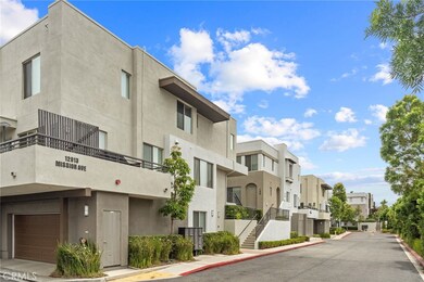 12913 Mission Ave unit 108, Hawthorne, CA 90250 - photo 2