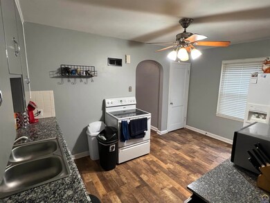836 SW Wayne Ave, Topeka, KS 66606 - photo 5