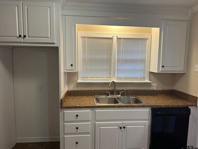 1117 S Azalea Dr, Tyler, TX 75701 - photo 6