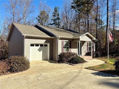 450 Cedar Tree Dr, Walhalla, SC 29691 - photo 3