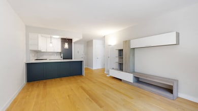 unlisted-address, New York, NY 10026 - photo 4