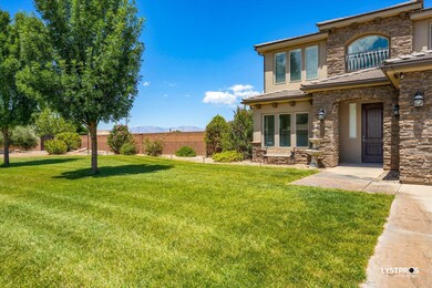 62-2853 E Amaranth Dr - www.lystpros.com