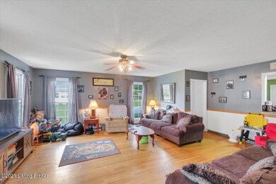 144 Pike Ln, Lebanon Junction, KY 40150 - photo 3