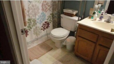 14106 Valleyfield Dr unit 10, Silver Spring, MD 20906 - photo 4