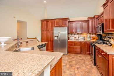 8040 Ashville Ct, Severn, MD 21144 - photo 7