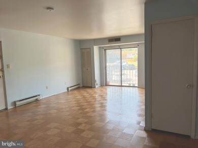 401 E Dartmouth Dr unit 5, Sterling, VA 20164 - photo 4