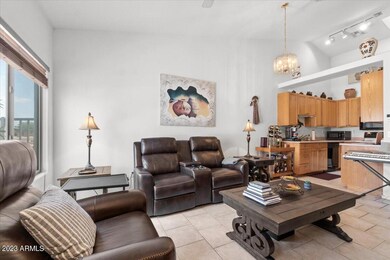 Greatroom / Vaulted ceiling home