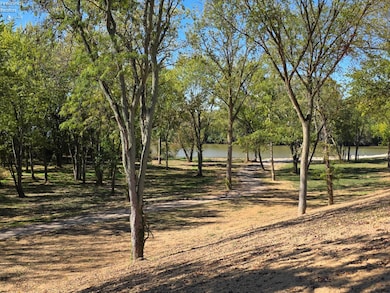 711 Bloom Rd, Fremont, OH 43420 - photo 5