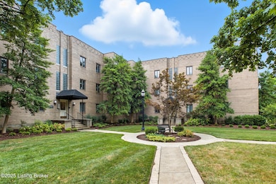 2126 Village Dr 11-02