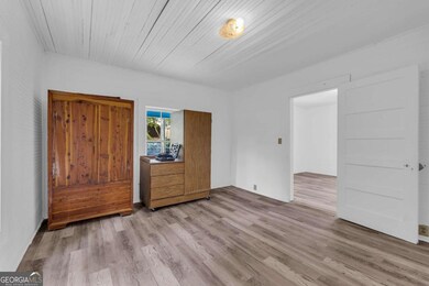 1009 S Pond St, Toccoa, GA 30577 - photo 6