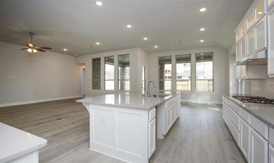 17889 McClary Cardinal Dr, Conroe, TX 77302 - photo 4