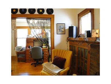 1716 Coleman Ave, Lansing, MI 48910 - photo 2